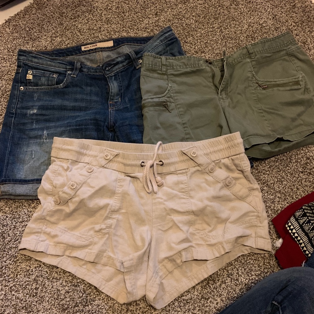 SOLD Summer short bundle